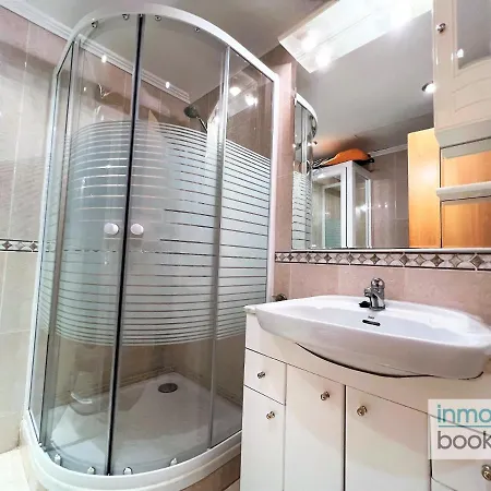 Sun Beach Internacional Apartment *