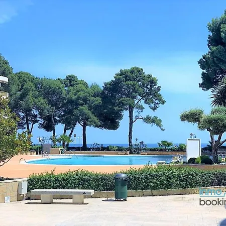 Sun Beach Internacional * كامبريلس